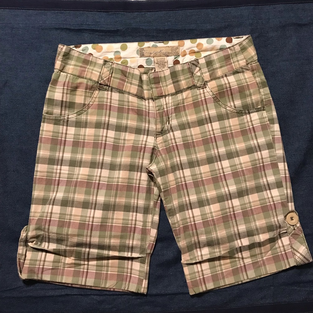 Angel Kiss Women’s Plaid Bermuda Shorts 🩳